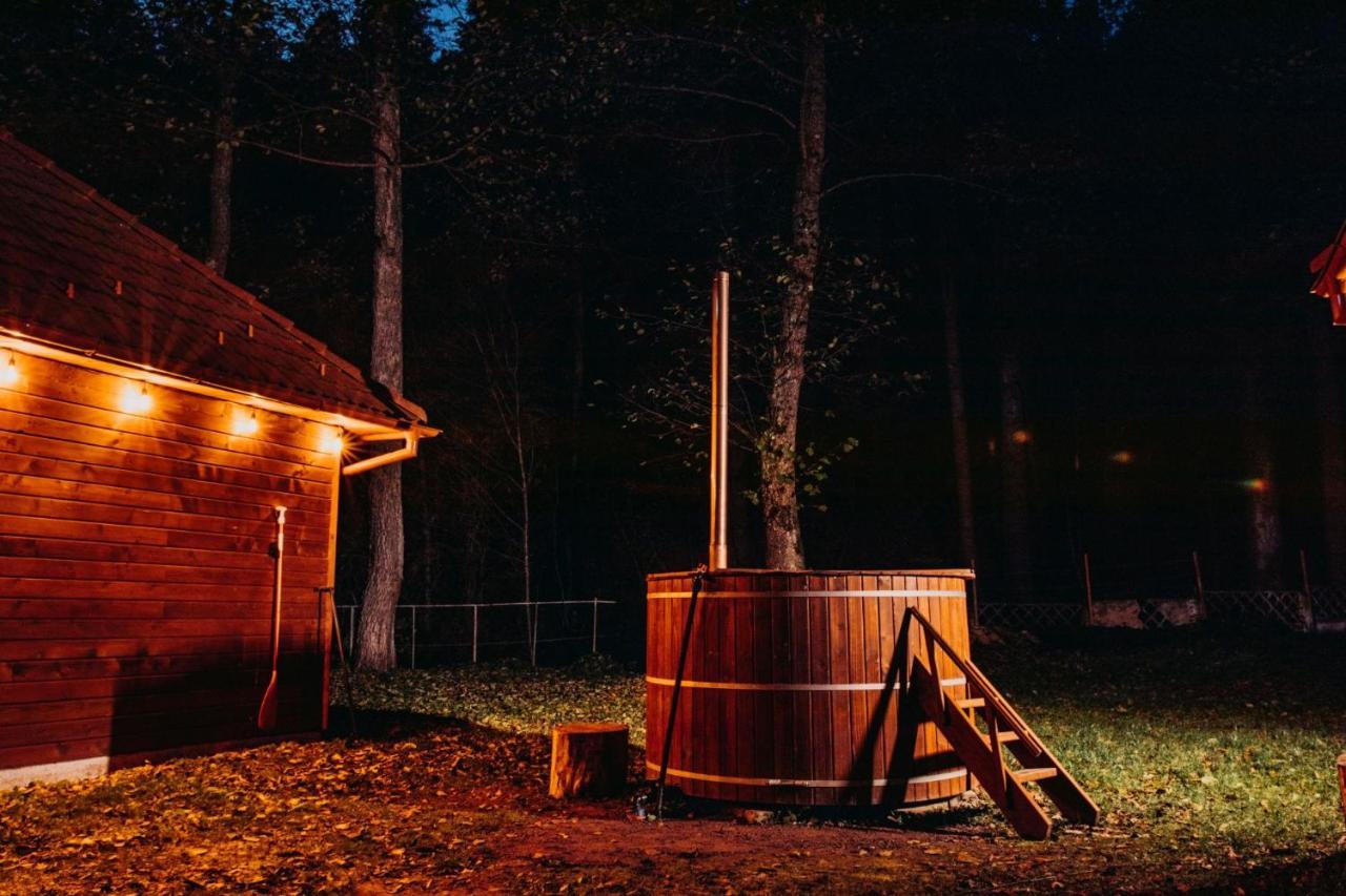 Tusnad Camping バイレ・トゥシュナド エクステリア 写真