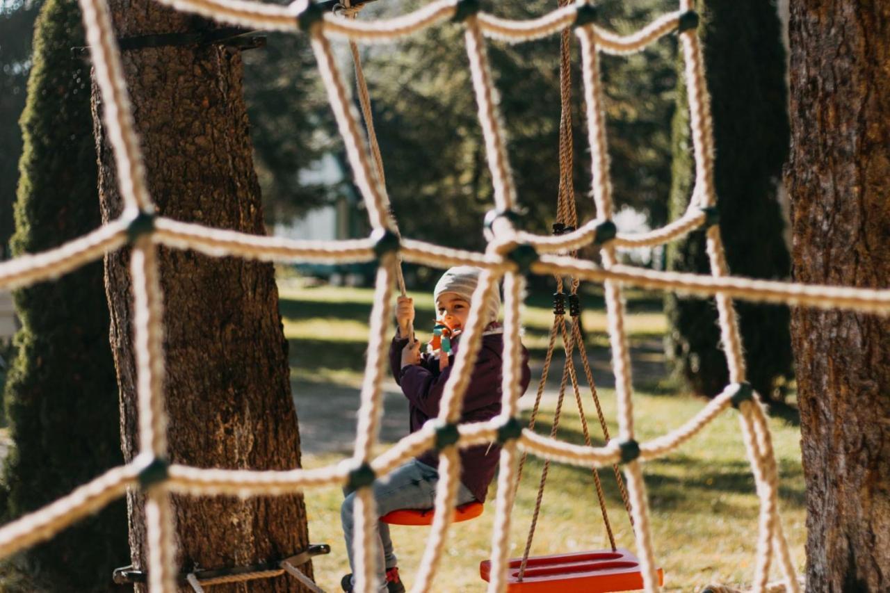 Tusnad Camping バイレ・トゥシュナド エクステリア 写真